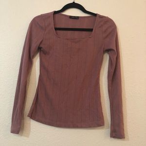 Square neck mauve long sleeve top